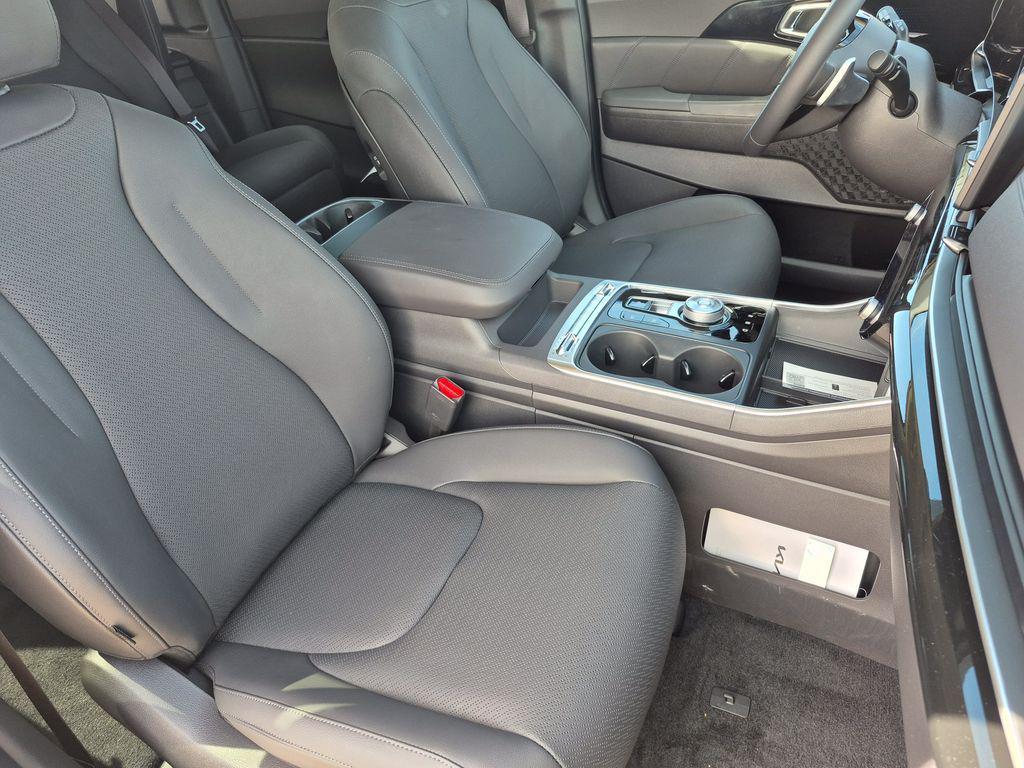 new 2026 Kia Carnival Hybrid car, priced at $50,669