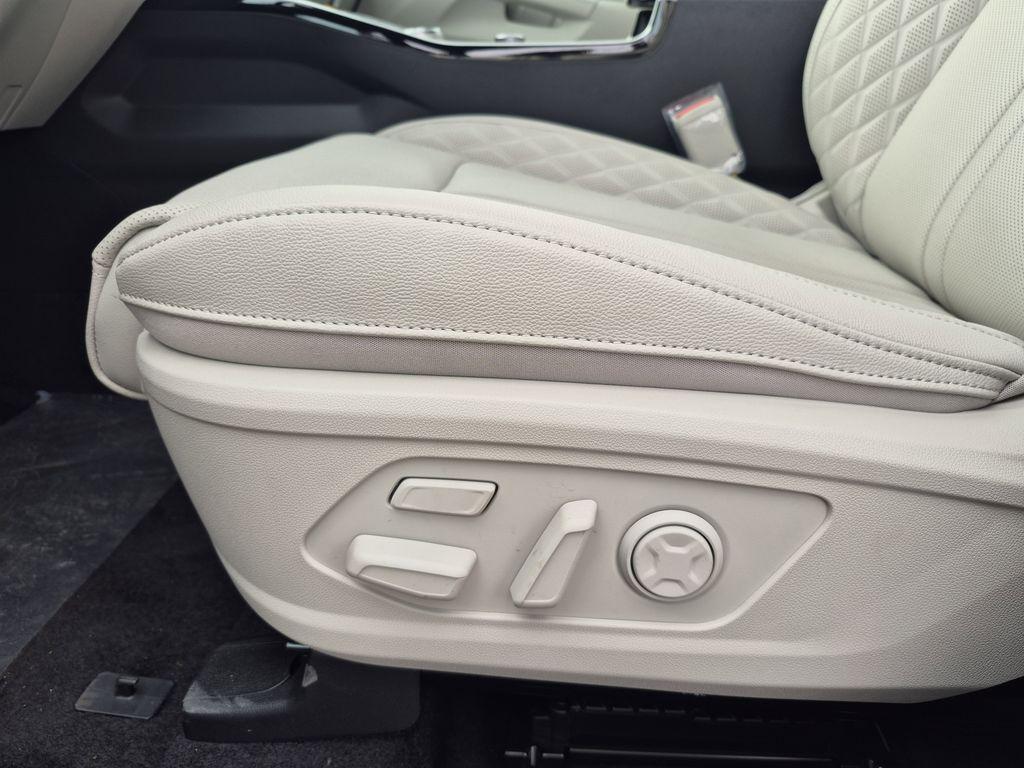 new 2026 Kia Sorento Plug-In Hybrid car, priced at $49,330