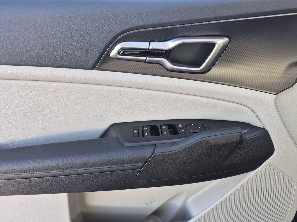 new 2026 Kia Sportage Hybrid car, priced at $32,879