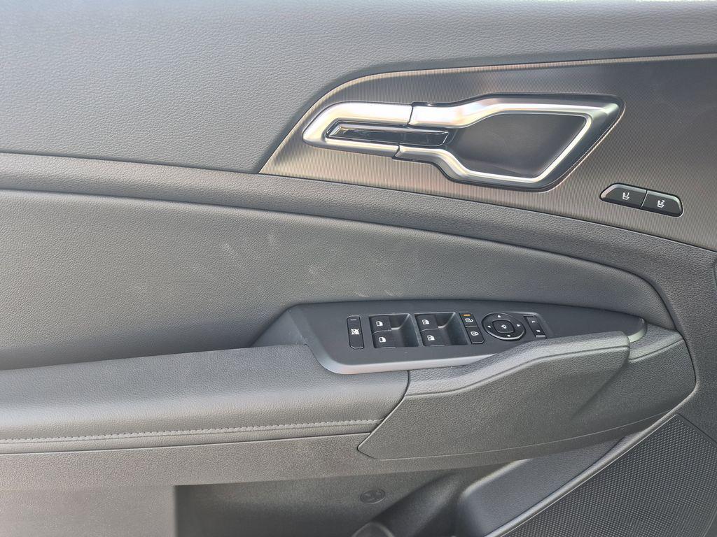 new 2026 Kia Sportage Hybrid car, priced at $40,433