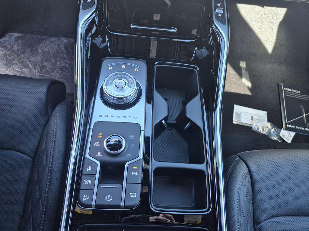 new 2026 Kia Sorento Hybrid car, priced at $44,395