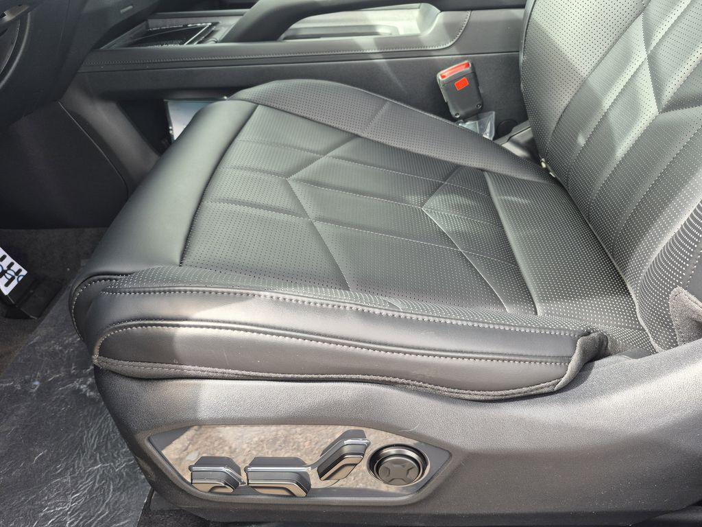 new 2027 Kia Telluride Hybrid car, priced at $57,874