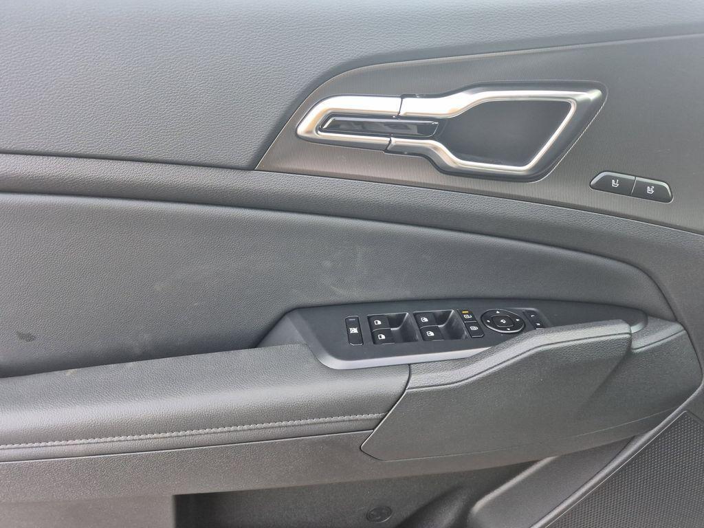 new 2026 Kia Sportage Hybrid car, priced at $41,599