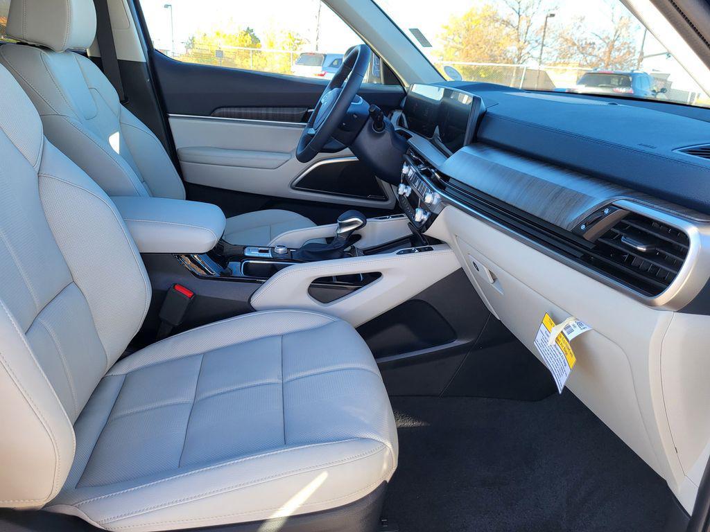 new 2025 Kia Telluride car, priced at $42,799