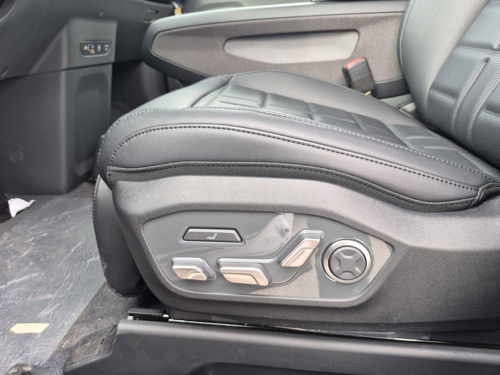 new 2026 Kia EV9 car, priced at $58,847