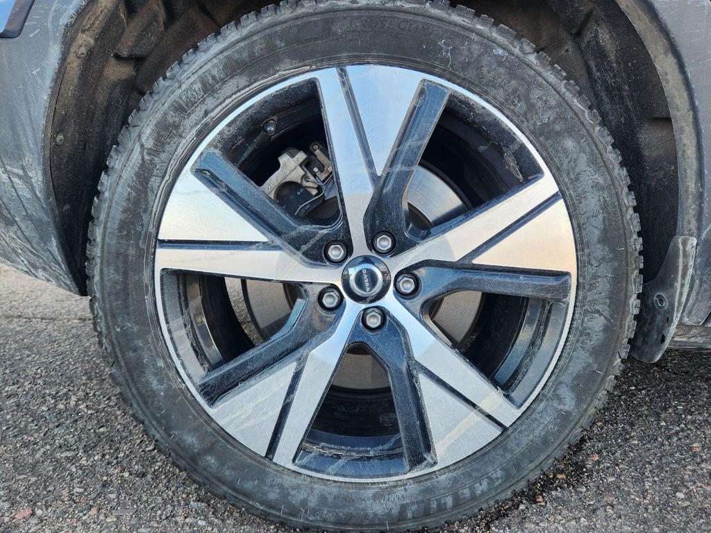 used 2022 Volvo XC40 Recharge Pure Electric car, priced at $20,000