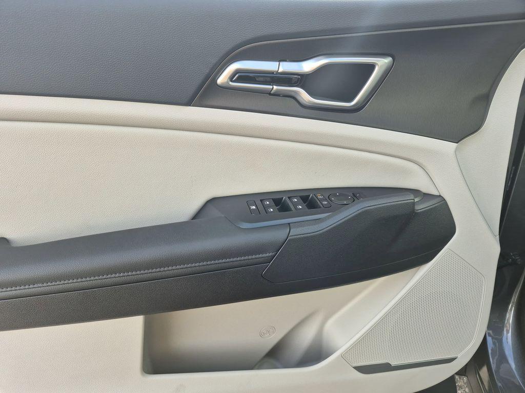 new 2026 Kia Sportage Hybrid car, priced at $34,734