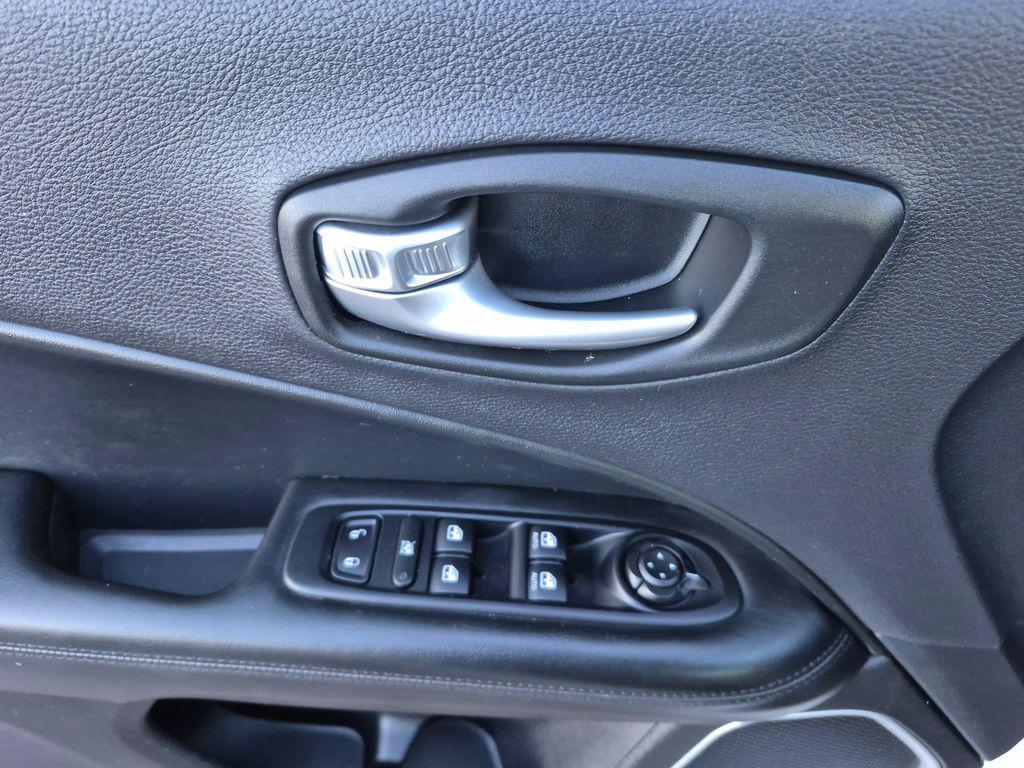 used 2019 Jeep Compass car, priced at $17,000