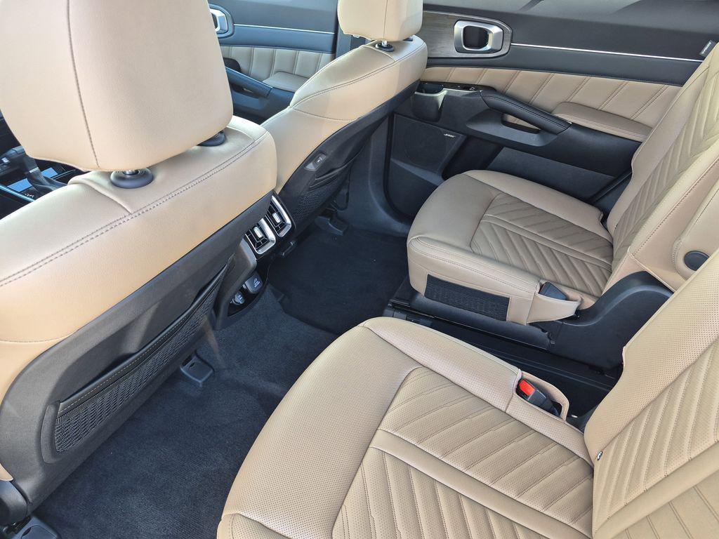 new 2026 Kia Sorento car, priced at $44,446