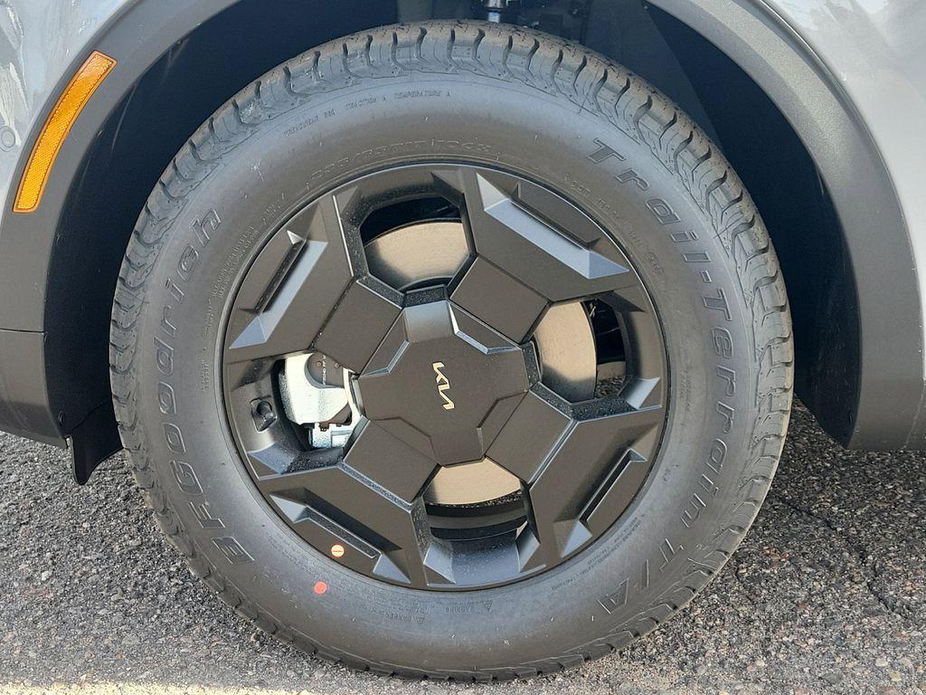 new 2026 Kia Sportage car, priced at $38,033