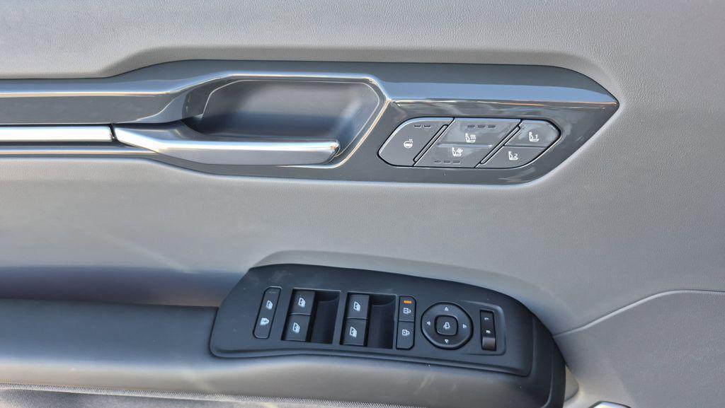 new 2026 Kia EV9 car, priced at $60,147