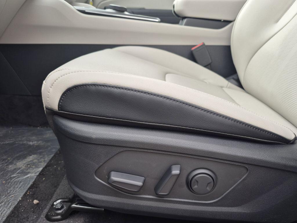 new 2026 Kia Sportage Hybrid car, priced at $33,584