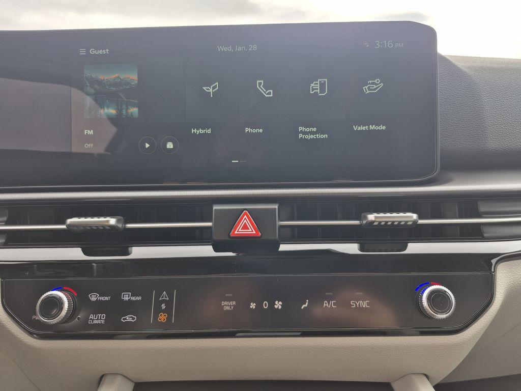 new 2026 Kia Sportage Hybrid car, priced at $33,584