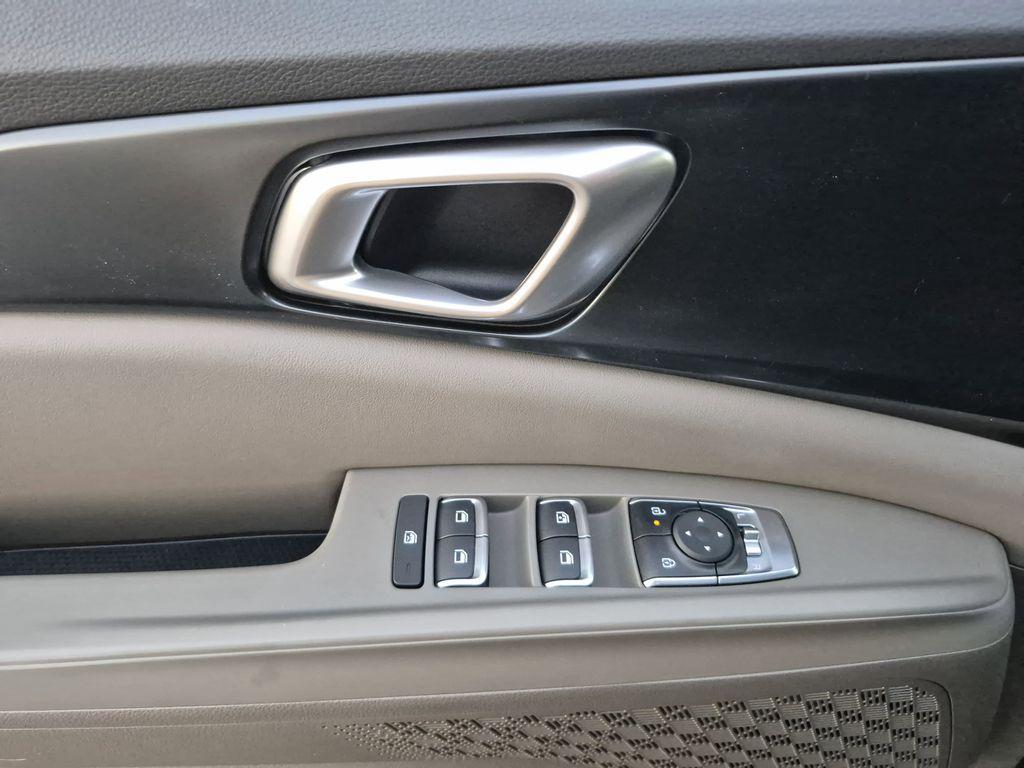 new 2026 Kia Carnival Hybrid car, priced at $40,459