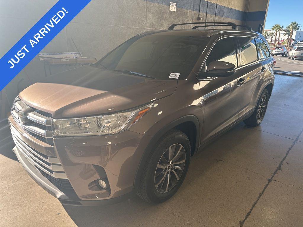 used 2019 Toyota Highlander car, priced at $27,984