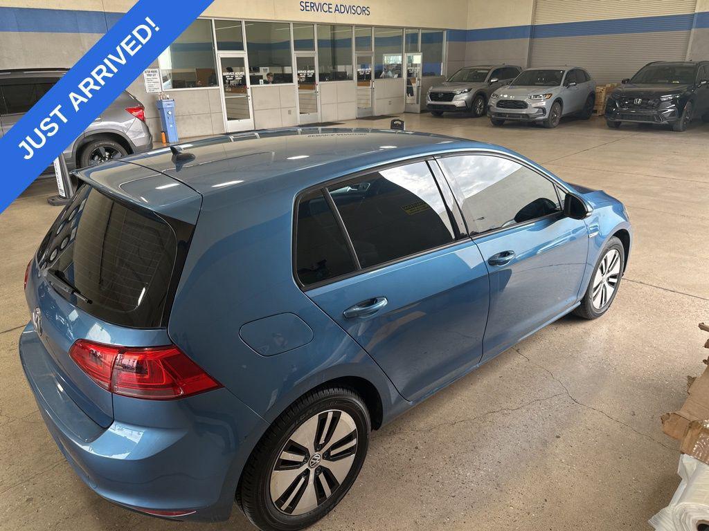 used 2016 Volkswagen e-Golf car, priced at $9,995