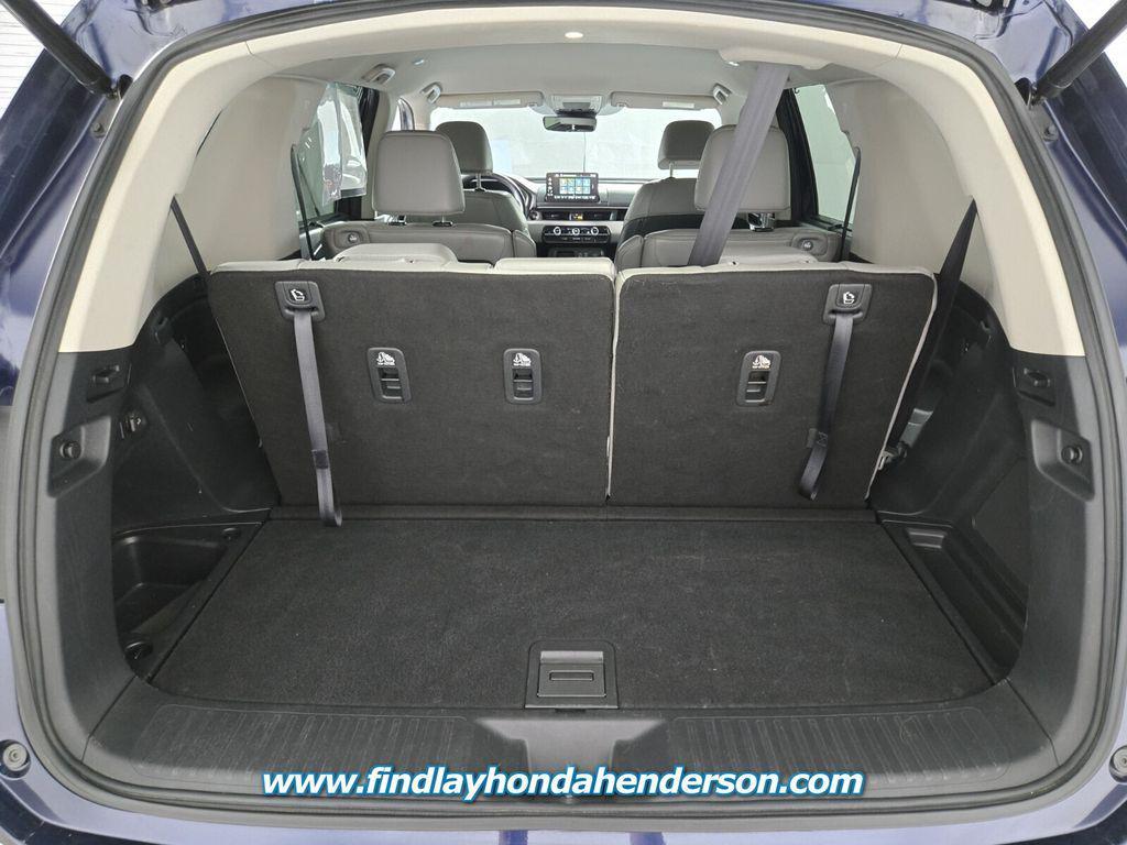 used 2024 Honda Pilot car, priced at $37,984