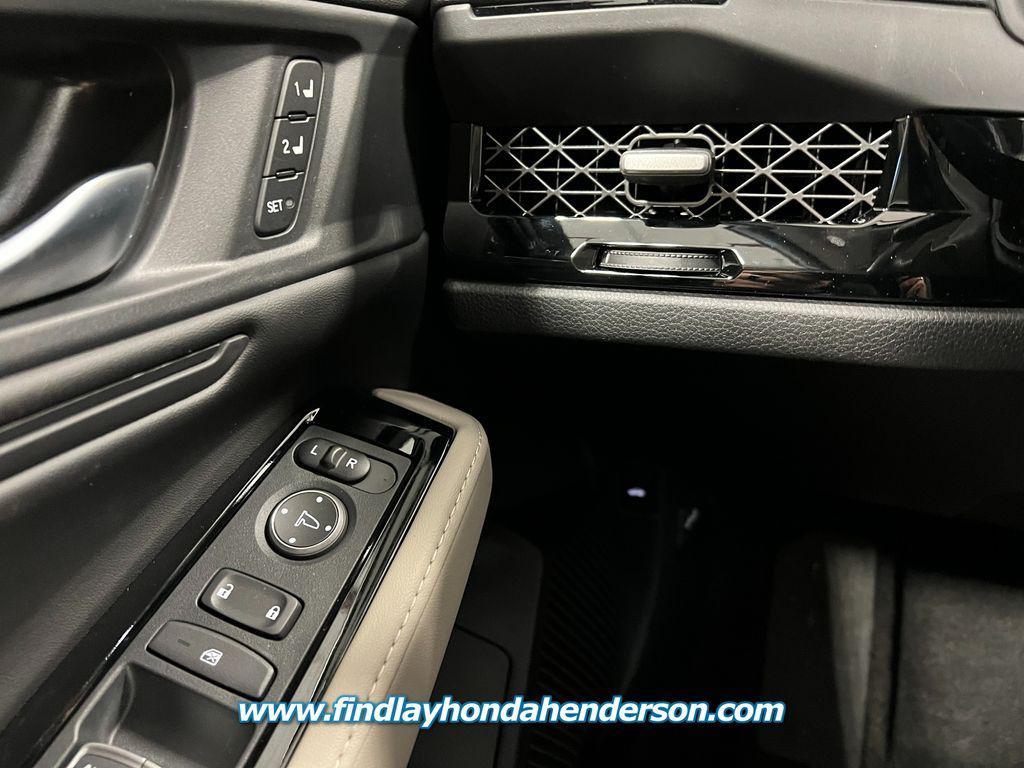 new 2025 Honda Accord Hybrid car, priced at $38,521