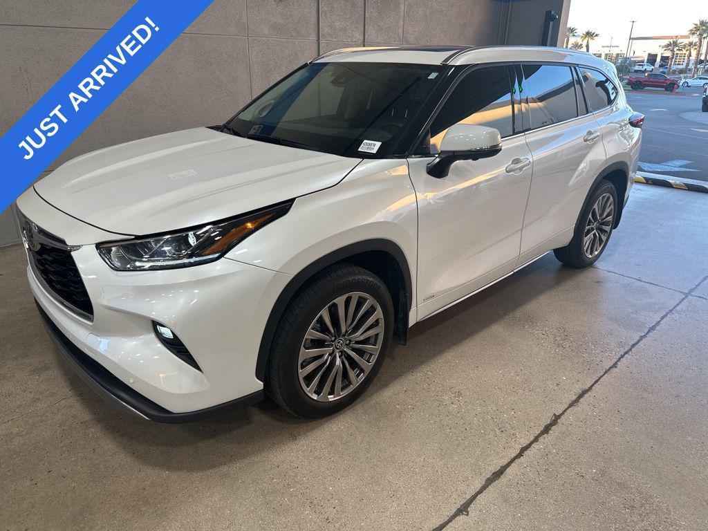 used 2025 Toyota Highlander Hybrid car, priced at $51,984