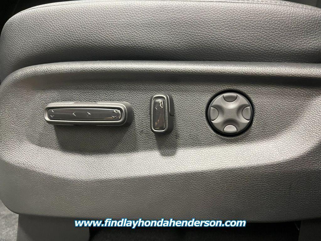 new 2026 Honda Odyssey car, priced at $43,571