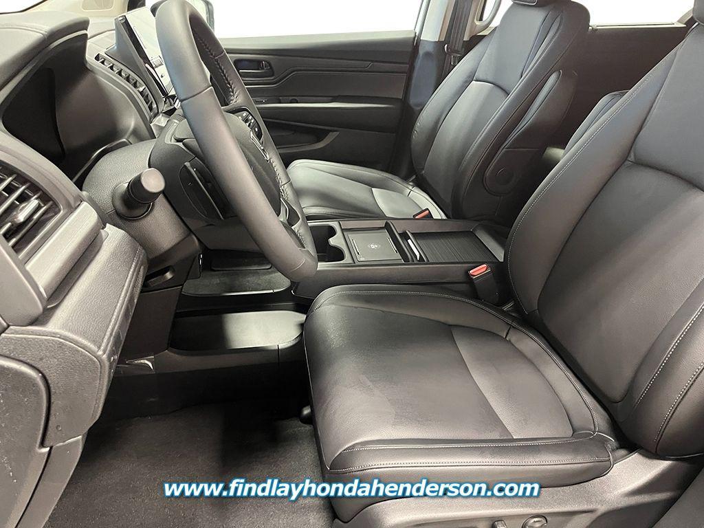 new 2026 Honda Odyssey car, priced at $43,571