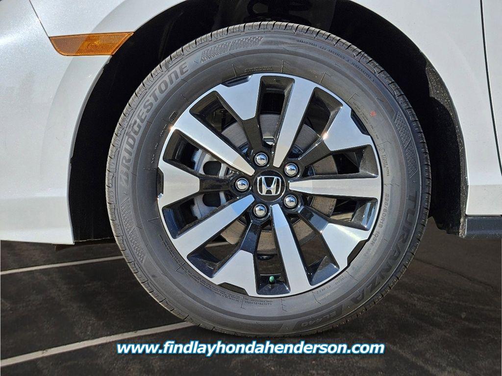 new 2026 Honda Odyssey car, priced at $43,571