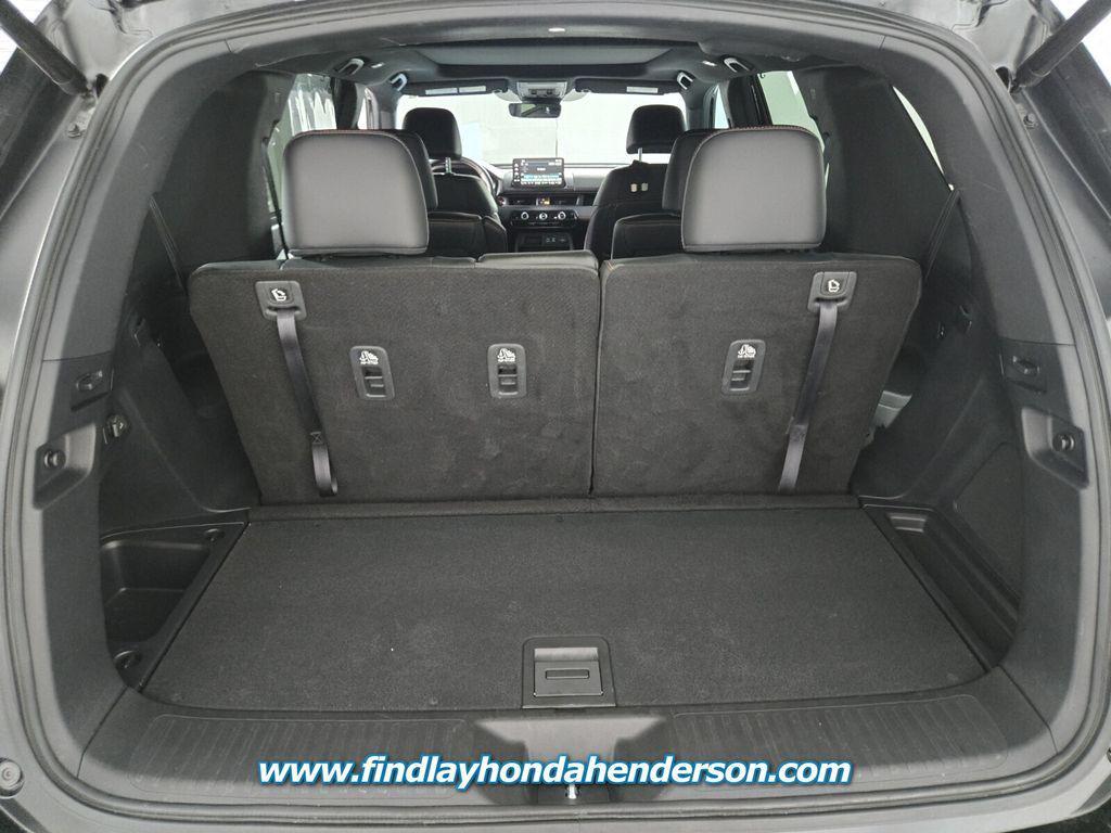 used 2025 Honda Pilot car, priced at $45,483