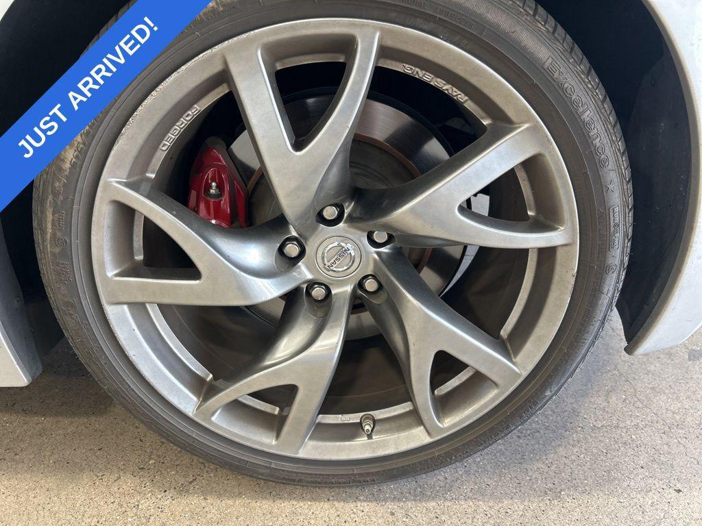 used 2013 Nissan 370Z car, priced at $18,494