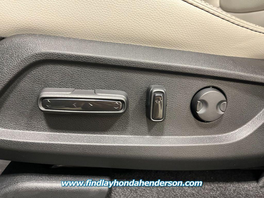 new 2026 Honda Pilot car, priced at $47,197