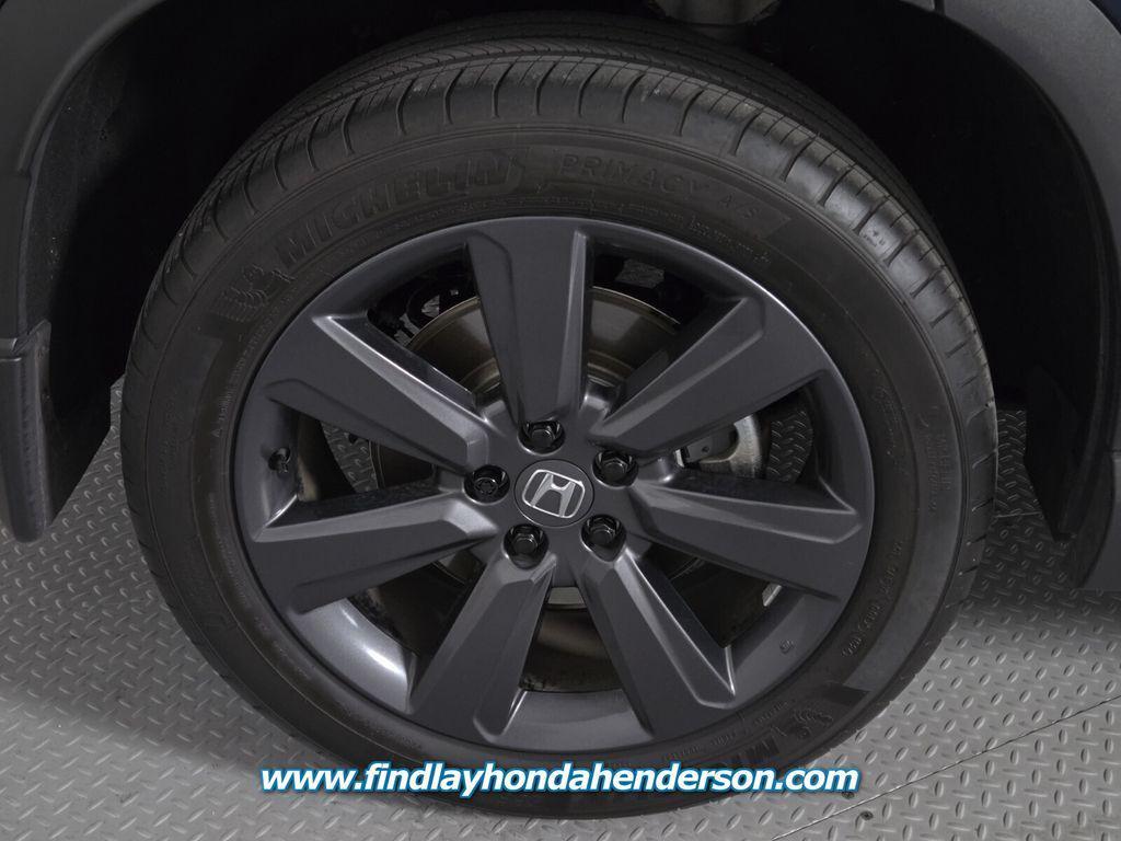 used 2025 Honda Pilot car, priced at $37,984