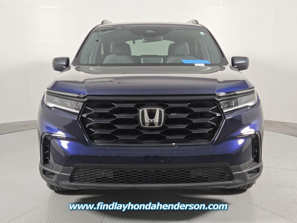 used 2025 Honda Pilot car, priced at $37,984