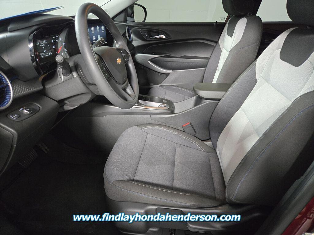 used 2024 Chevrolet Trax car, priced at $21,483