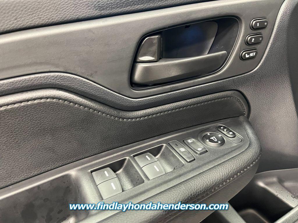 new 2026 Honda Odyssey car, priced at $41,697
