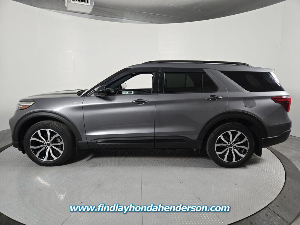 used 2022 Ford Explorer car, priced at $31,984