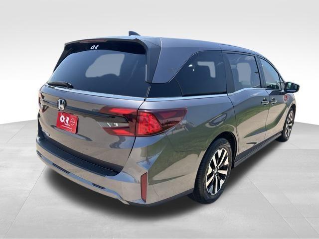 used 2025 Honda Odyssey car, priced at $37,913