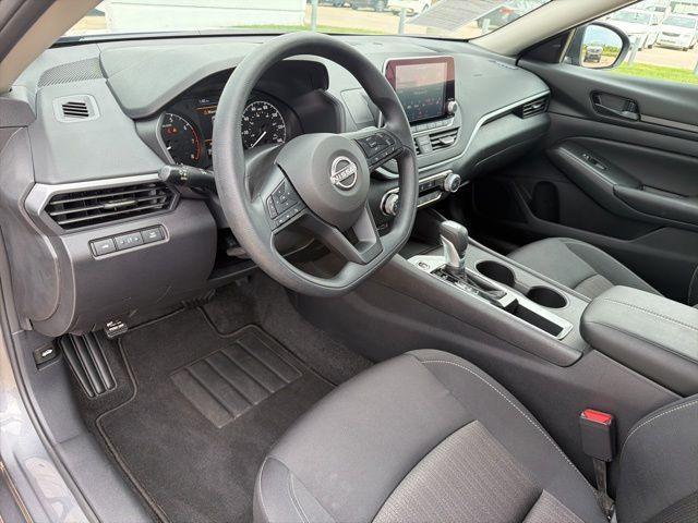 used 2025 Nissan Altima car, priced at $24,989