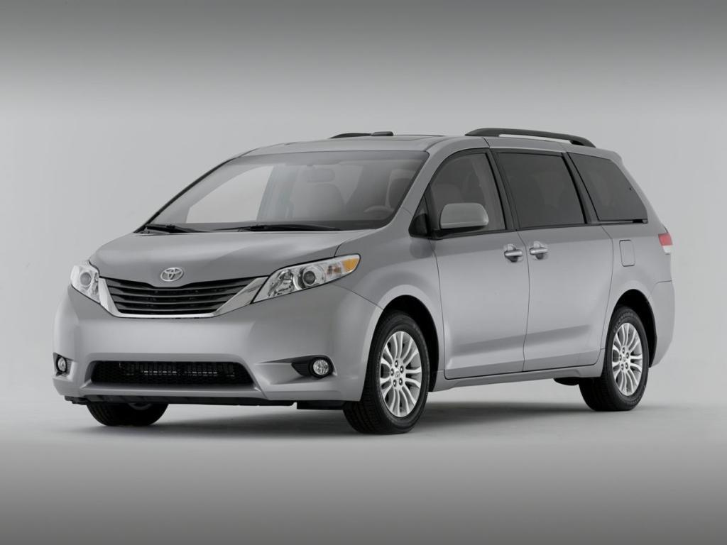 used 2013 Toyota Sienna car, priced at $15,992