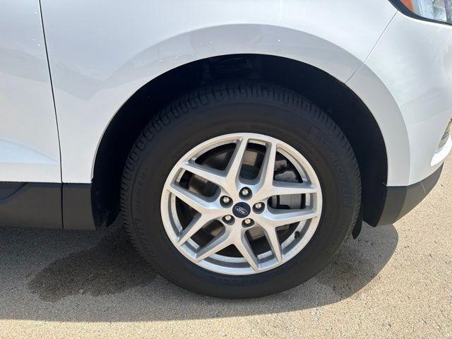 used 2022 Ford Edge car, priced at $23,996