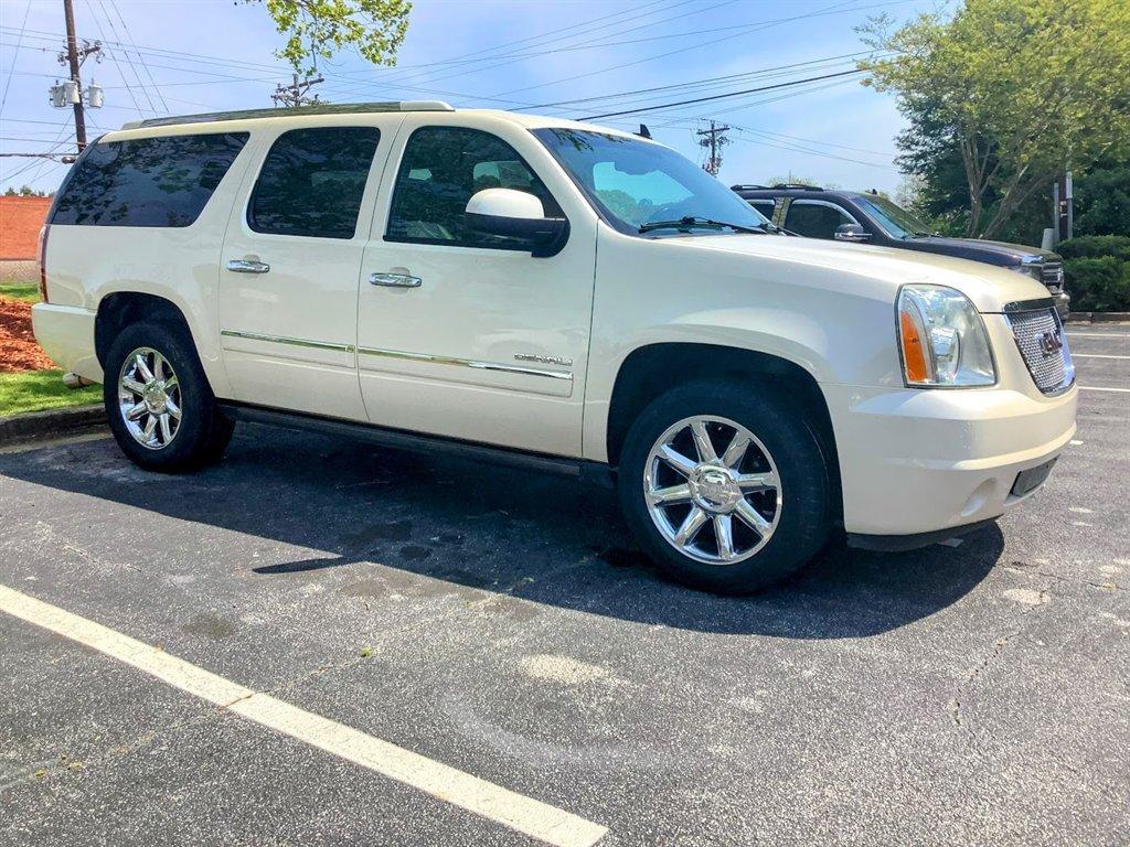 used 2013 GMC Yukon XL car, priced at $13,995