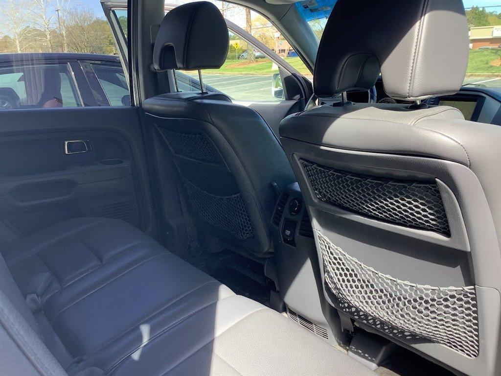 used 2006 Honda Pilot car, priced at $3,700