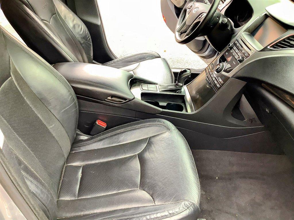 used 2017 Hyundai Azera car, priced at $9,700