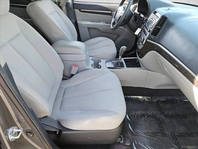 used 2009 Hyundai Santa Fe car, priced at $10,434