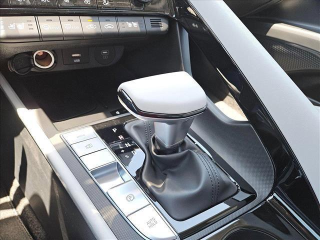 new 2025 Hyundai ELANTRA HEV car, priced at $27,186