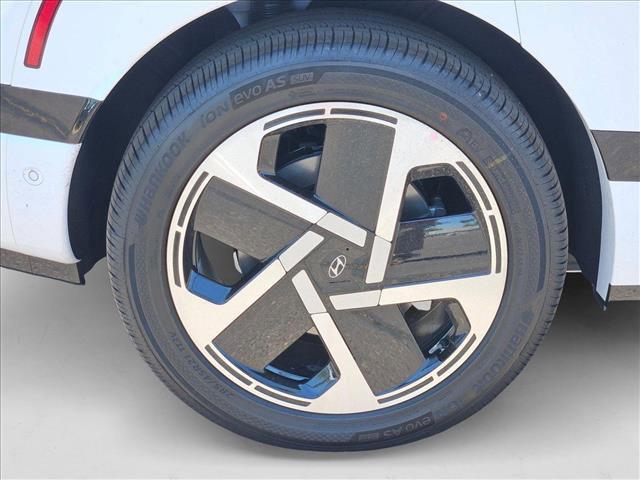 new 2026 Hyundai IONIQ 9 car, priced at $78,330