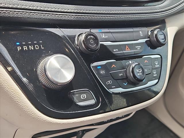 used 2022 Chrysler Pacifica Hybrid car, priced at $18,990
