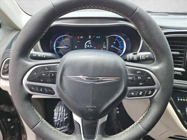 used 2022 Chrysler Pacifica Hybrid car, priced at $18,990