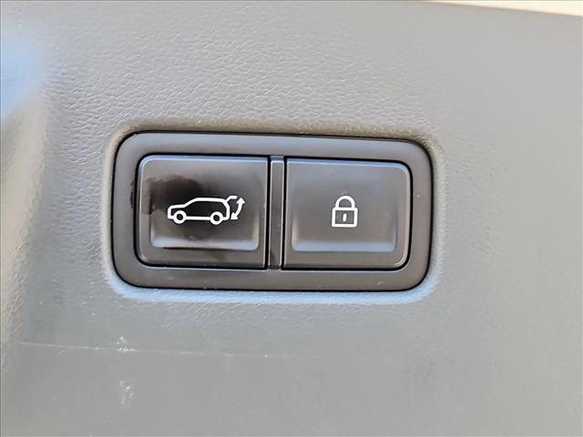 used 2024 Hyundai Santa Fe car, priced at $27,955