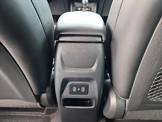 used 2025 Hyundai Venue car, priced at $19,995