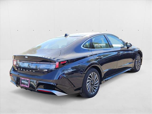 new 2025 Hyundai Sonata Hybrid car, priced at $37,350