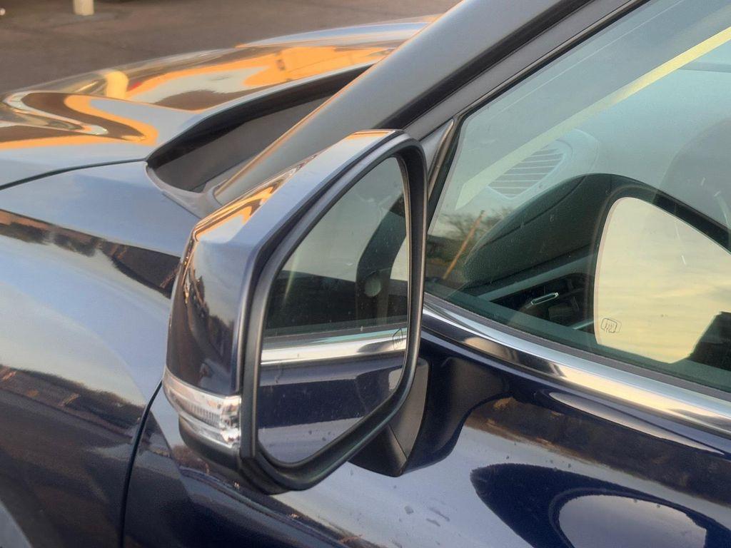 used 2020 Toyota Highlander car, priced at $23,450